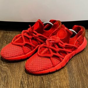 Rare Nike Huarache NM Hot Lava Varsity Red October Infrared Men Sz 9.5 Women 11